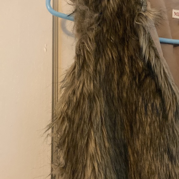 Merona brown faux fur vest - Picture 2 of 4